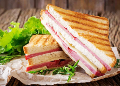 طرز تهیه اسنک سوسیس در ساندویچ ساز و تابه خوشمزه و سریع طرز تهیه اسنک سوسیس در ساندویچ ساز و تابه خوشمزه و سریع